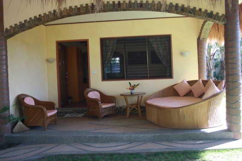 Aqua-Landia Resort Dauin Exterior photo