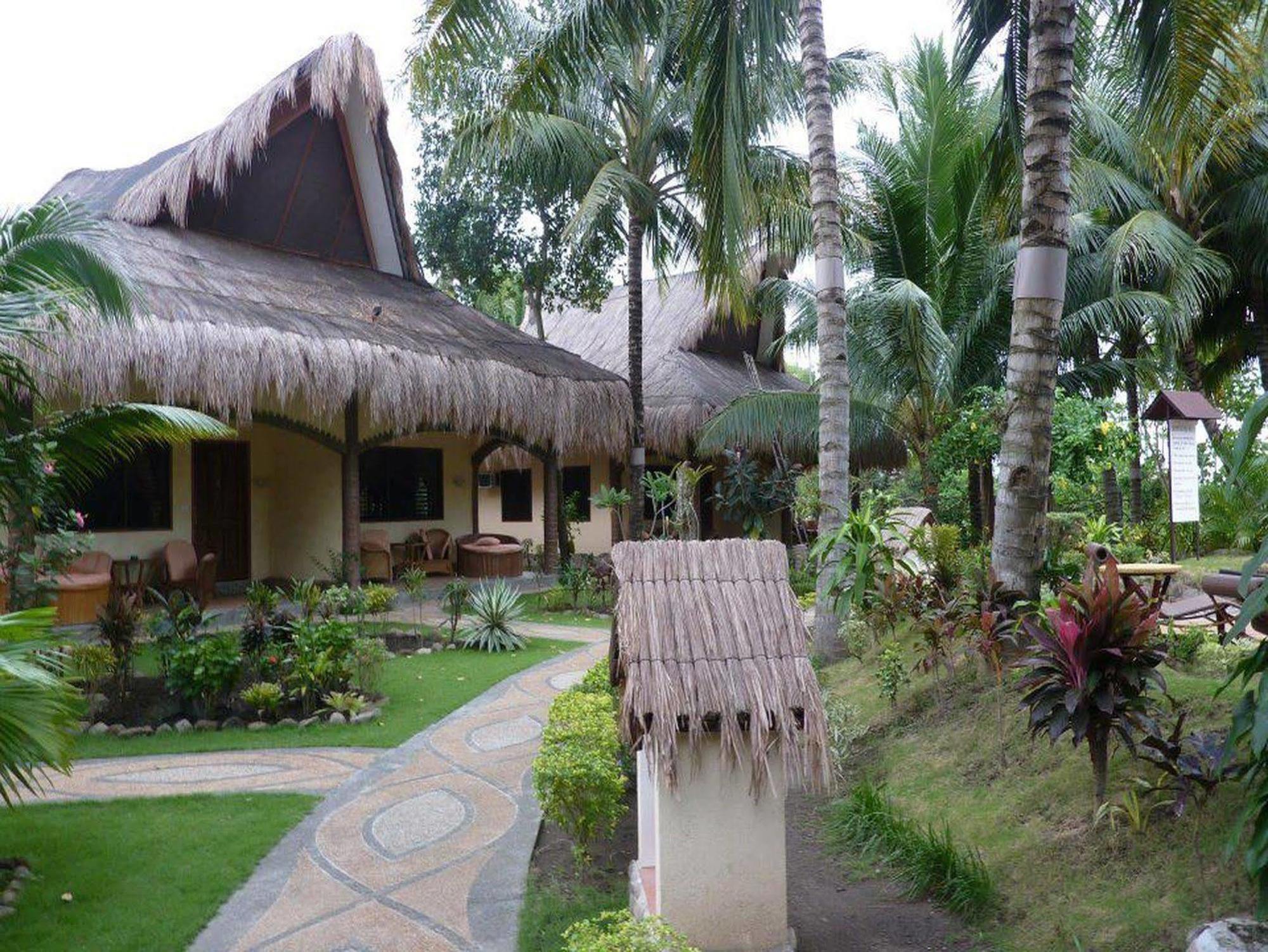 Aqua-Landia Resort Dauin Exterior photo