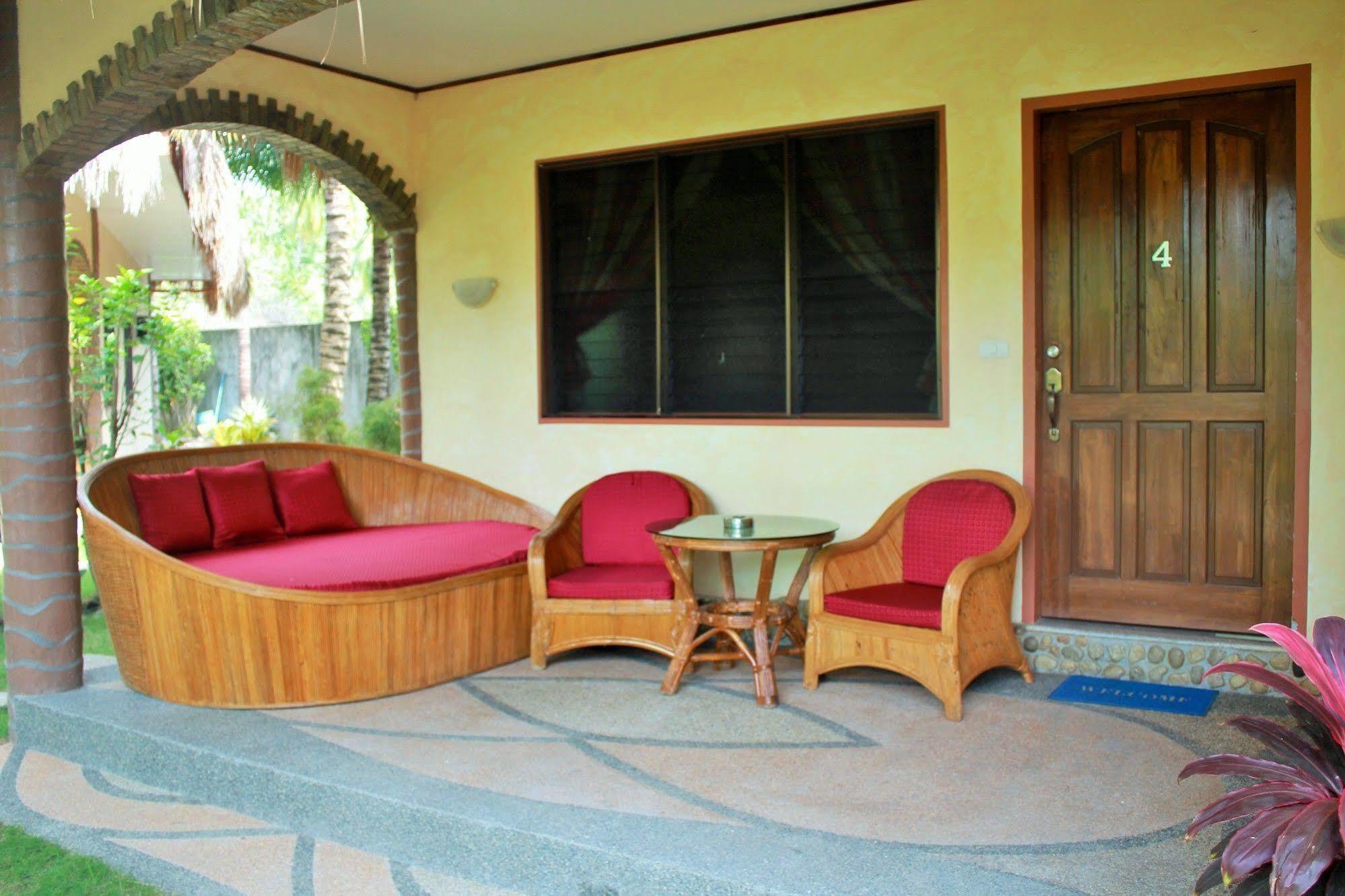 Aqua-Landia Resort Dauin Exterior photo