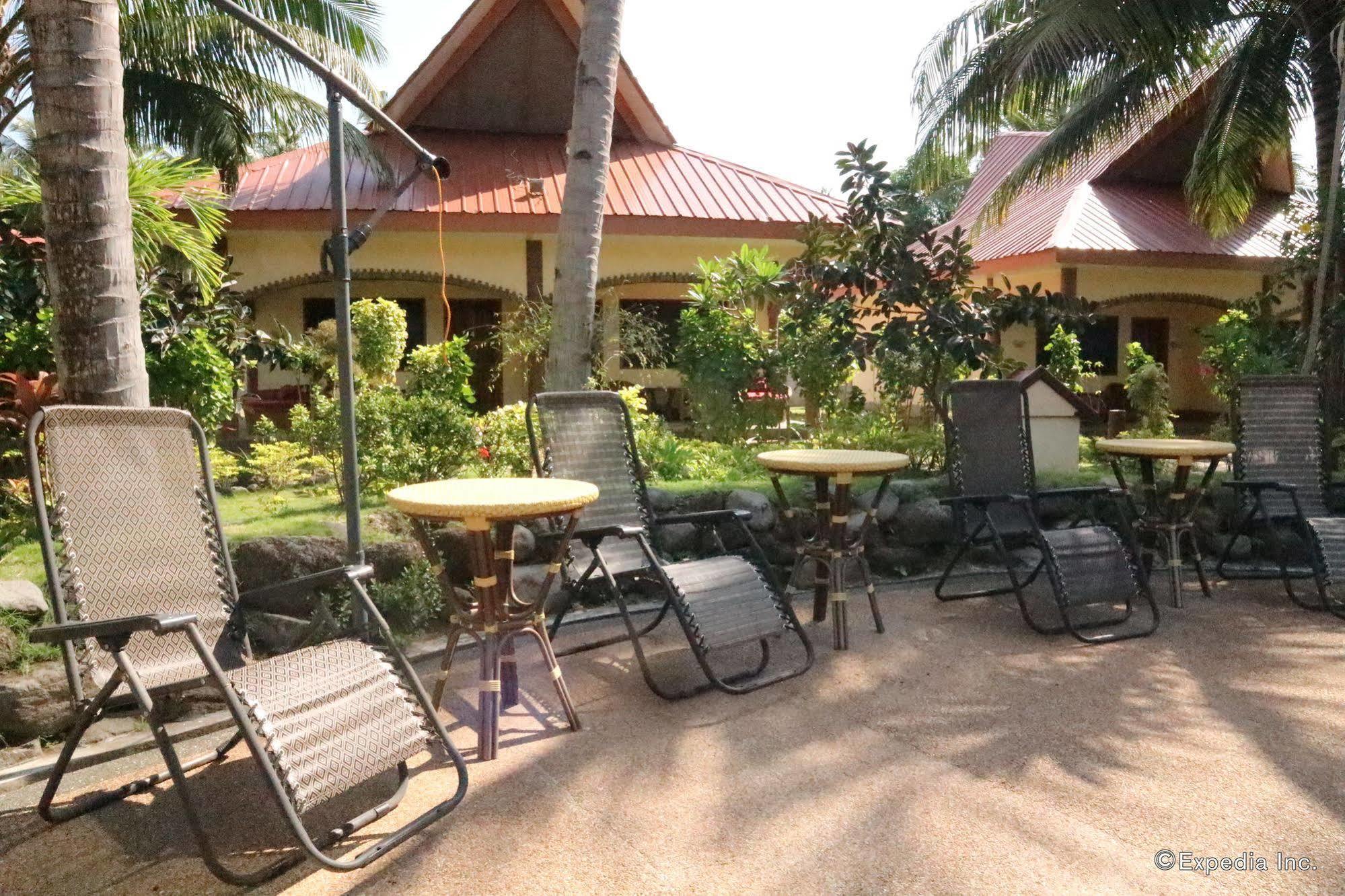 Aqua-Landia Resort Dauin Exterior photo